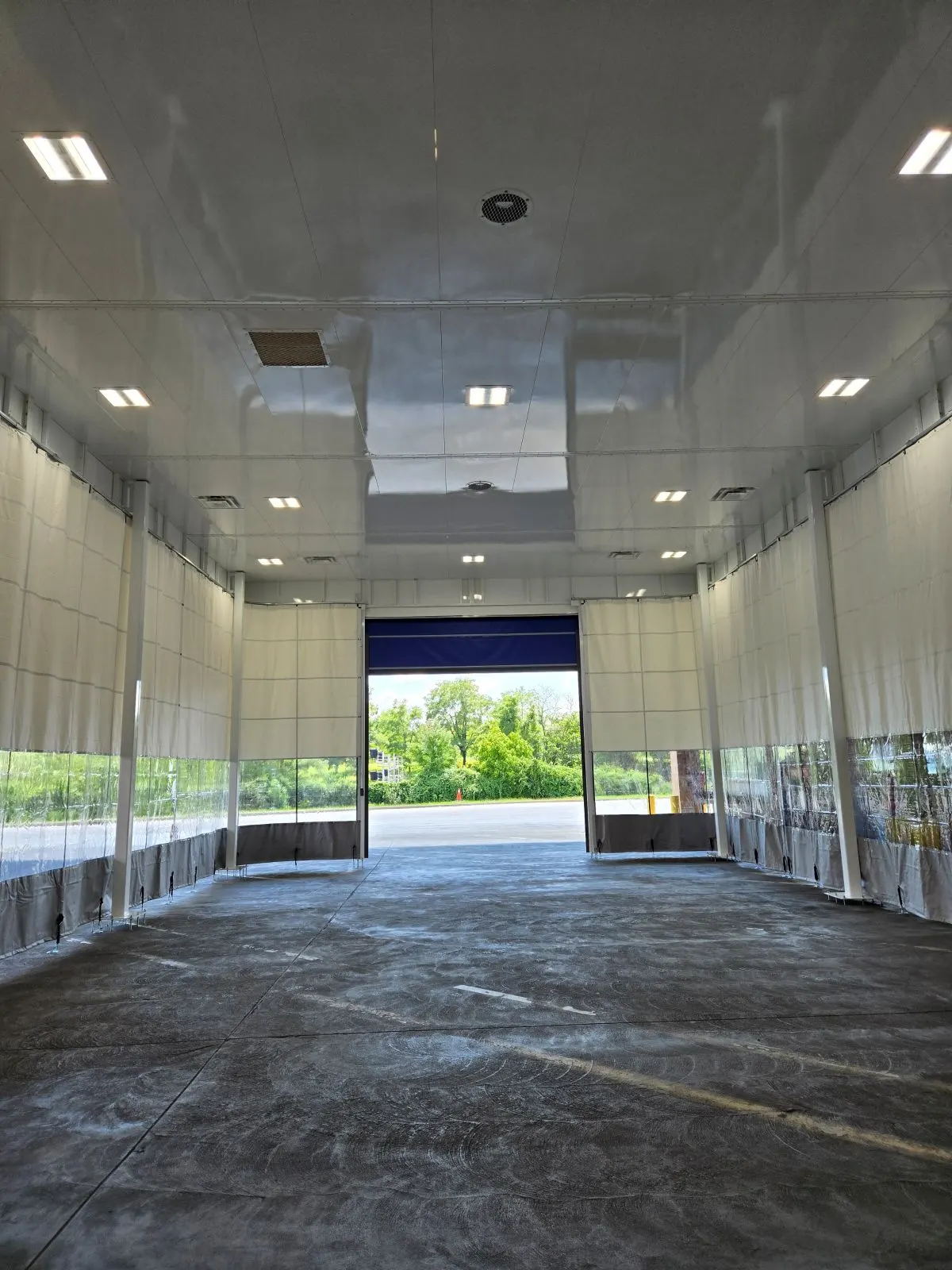 Installed Marathon hydrogen service bay inside a maintenance facility
